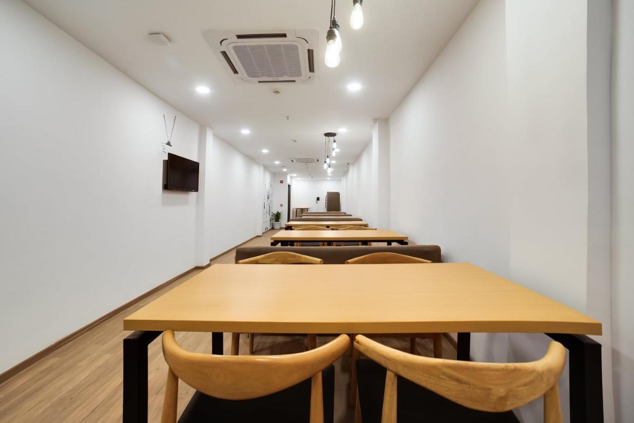 Oyo Townhouse 019 Anand Vihar Hotel New Delhi Exterior photo