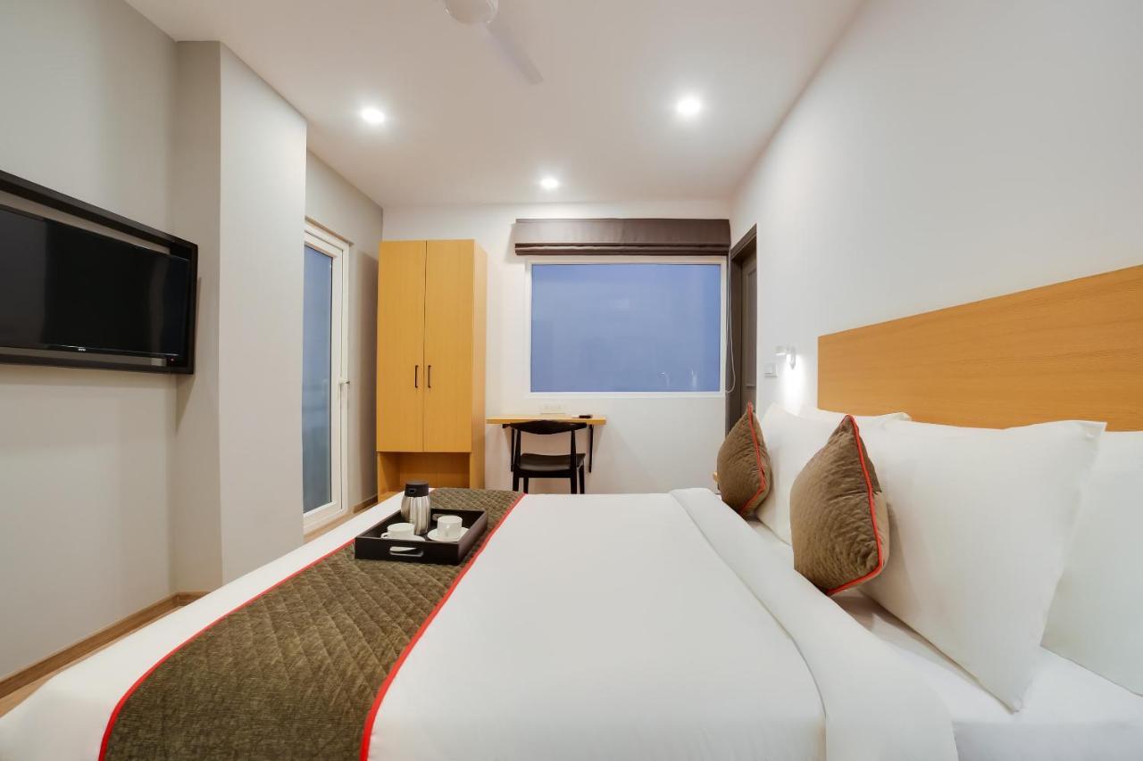 Oyo Townhouse 019 Anand Vihar Hotel New Delhi Exterior photo