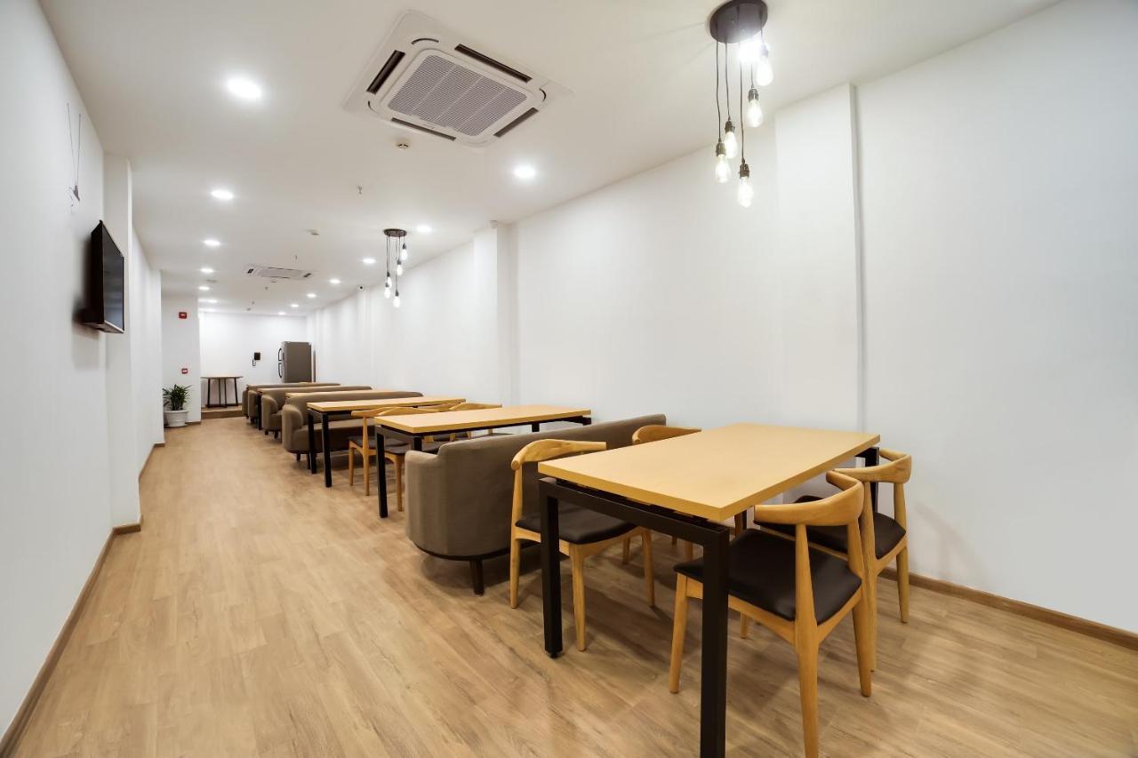 Oyo Townhouse 019 Anand Vihar Hotel New Delhi Exterior photo